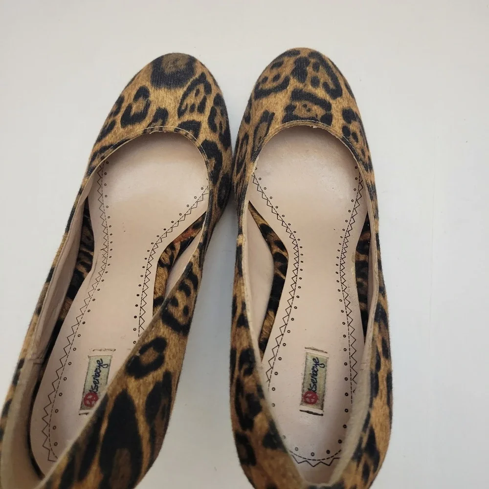 Olsenboye Platform High Heels Women's Sz 8M Leopard Animal‎ Print Mob Wife Shoes